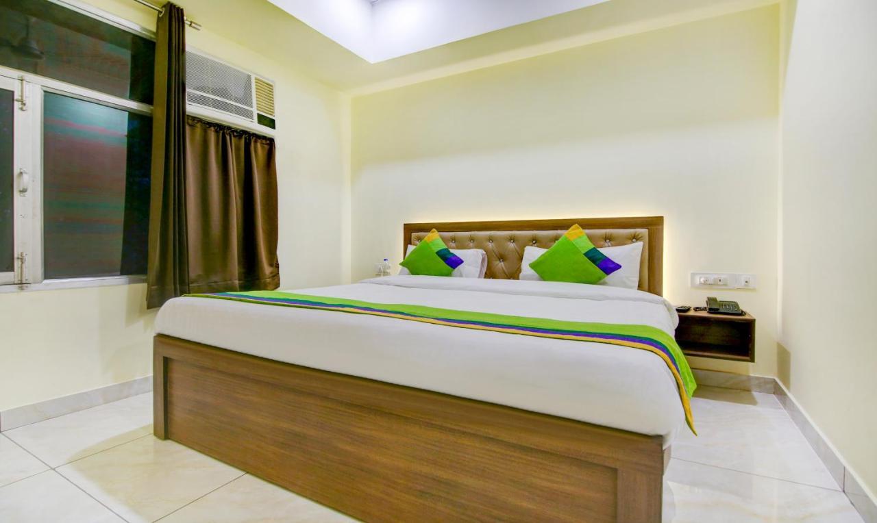Itsy Hotels Oasis Inn Джаландхар Экстерьер фото